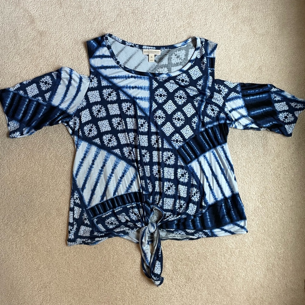Dana Bucham Blue and White Pattern Top